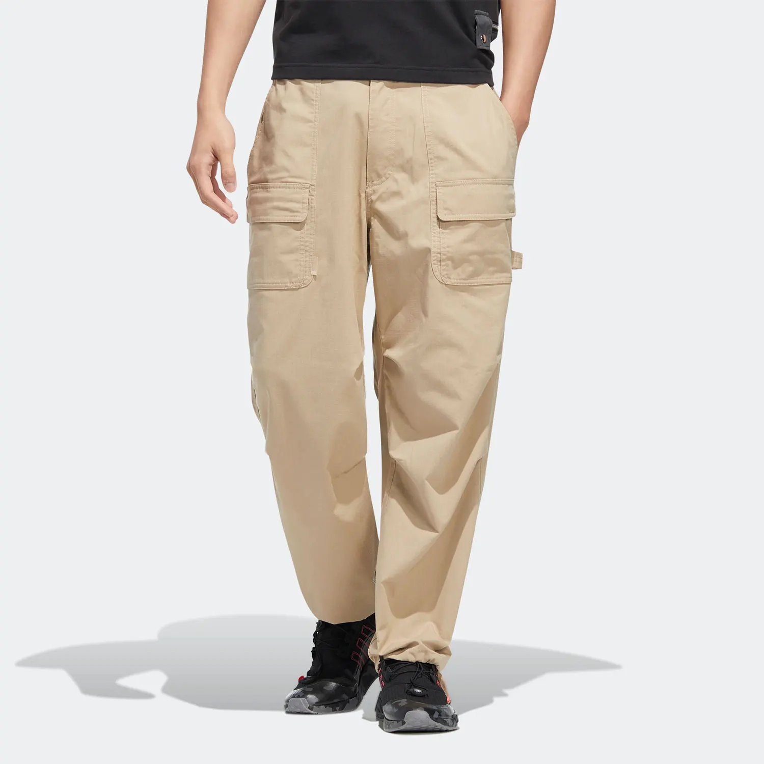 

Adidas Originals Men's Trefoil Woven Cargo Pants HM8007