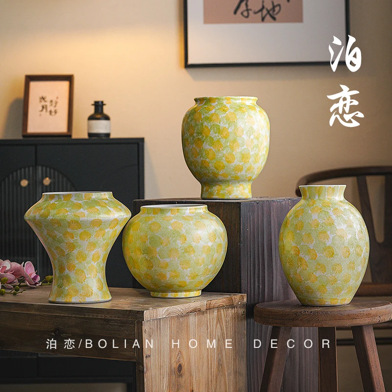 

New Chinese-style wabi-**** wind ceramic vase living room flower arrangement B & B hotel advanced sense hydroponic ornament