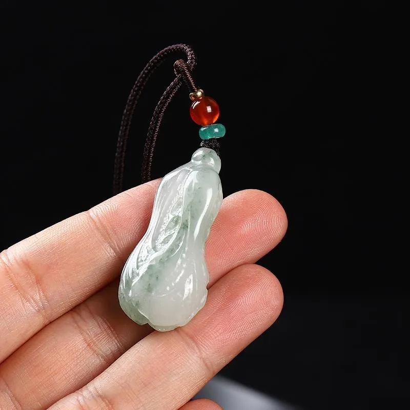 Golden Silk Jade Cabbage Pendant for Men and Women's Wealth Attracting Floating Flower Women's Jade Pendant