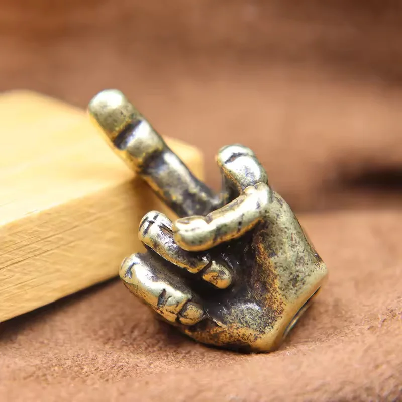 

Retro Brass Middle Finger Up Knife Beads Hip Hop Men Hand Gesture Lanyard Pendant DIY Paracord Bracelet Accessories EDC Outdoor