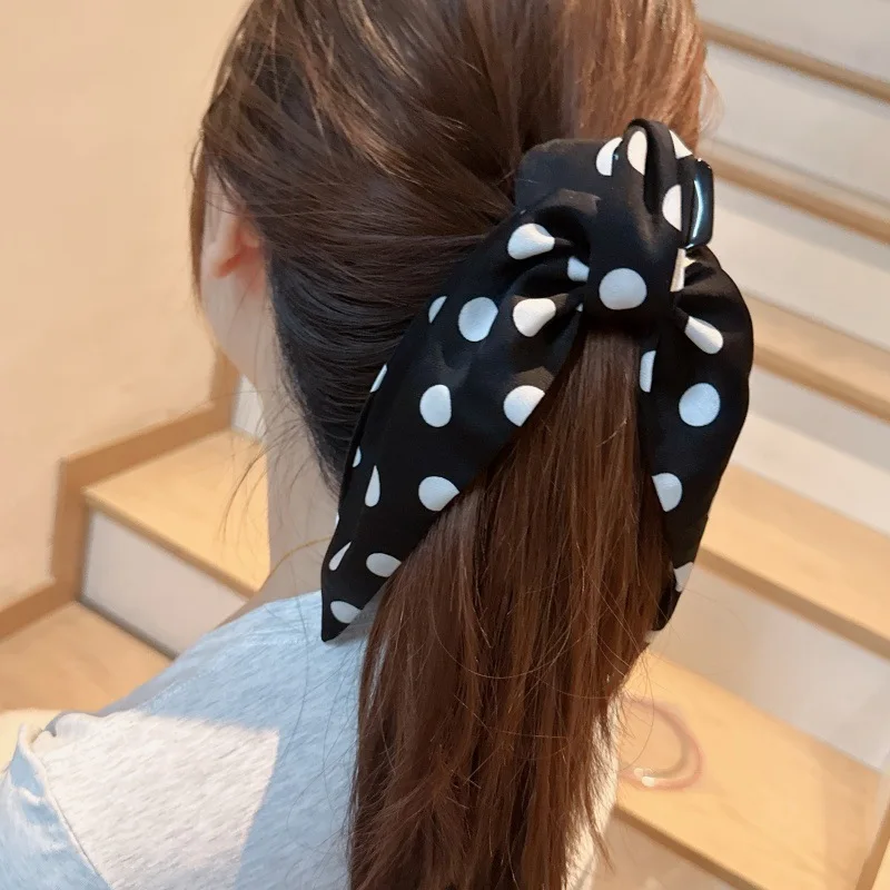 شريط فيونكة مع مشبك ذيل حصان مضلع، انتزاع شعر من نسيج البولكا المنقط، أغطية رأس أنيقة وساحرة للنساء