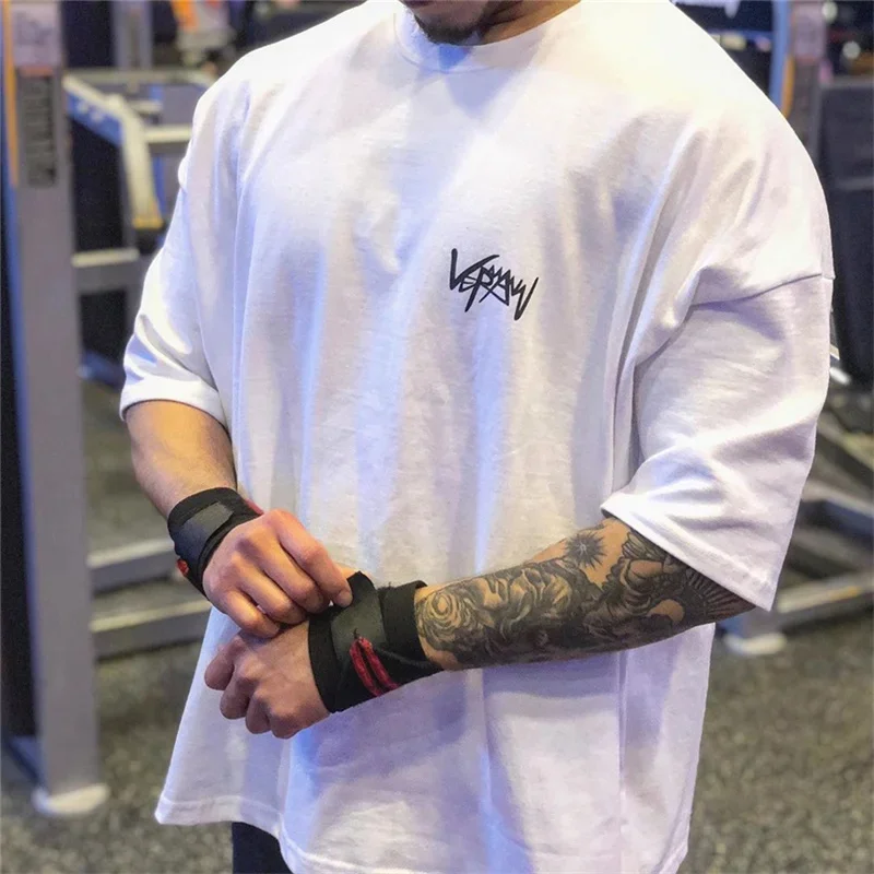 2026 Gym T shirt Men large size Fitness cotton short sleeve shirt Training t-shirt printing loose sport t shirt man sportswear