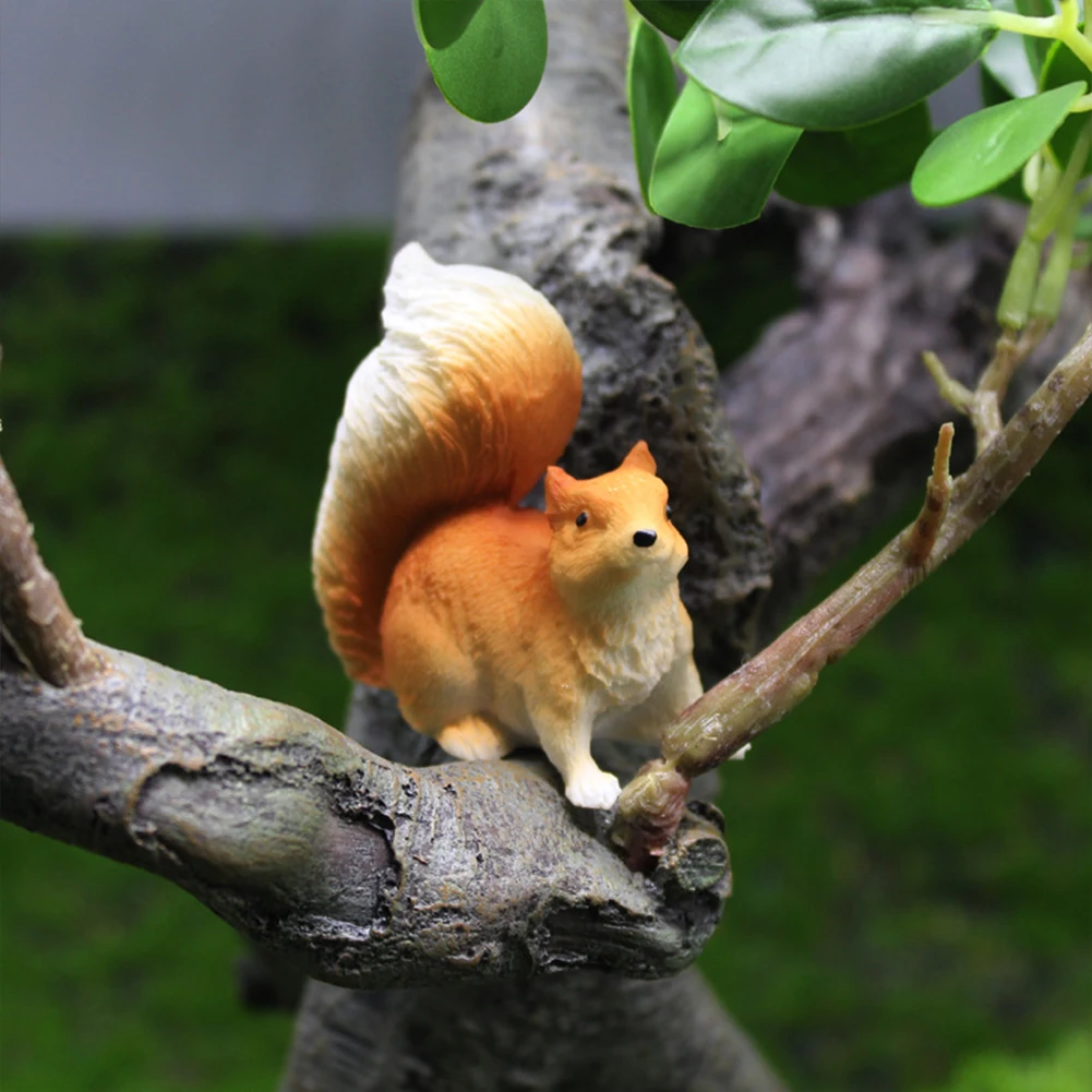 Garden Squirrel Ornament Animal Model Figurine Home Decor Decoration Accessorie Garden Tree Ornaments Home Christmas Table