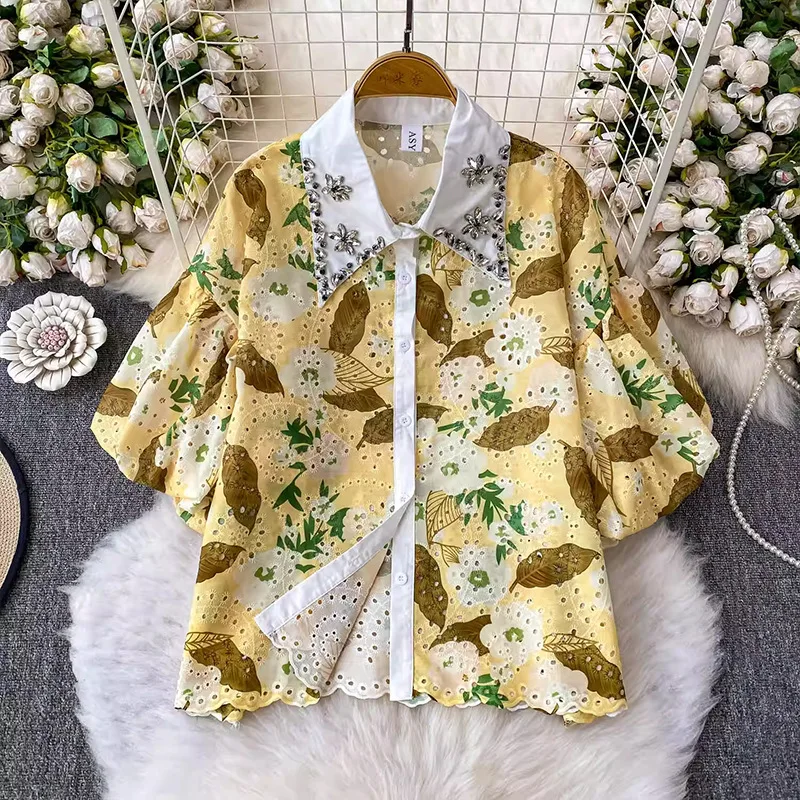 

Легкая роскошная рубашка во французском стиле с тяжелым ромбовидным воротником и рукавами-фонариками для женщин, летняя полая рубашка с вышивкой и принтом