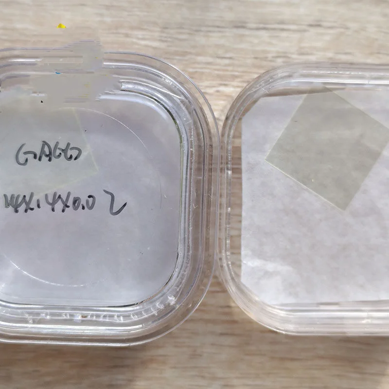 Ce:GAGG10*10*0.5mm scintillation crystal blank polishing discs can be customized in size for crystal research