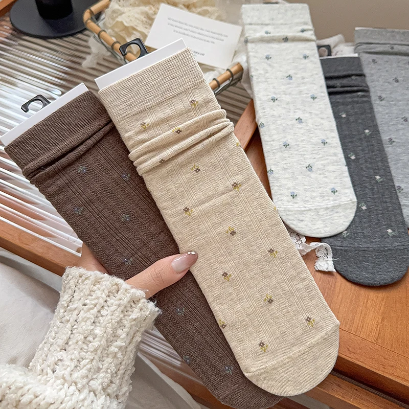 Long Socks For Women New Retro Fashion Flower Japanese Style Crew Socks Breathable Novelties Simple Daily Socks Casual Design