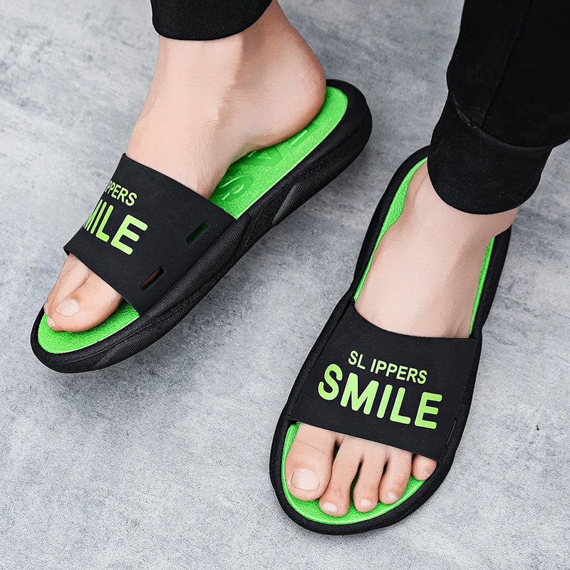 Brand New Men Casual Slippers Indoor Sandals Outdoor Beach Shoes Clogs Designer EVA Soft Bottom Summer Men Home Slippers