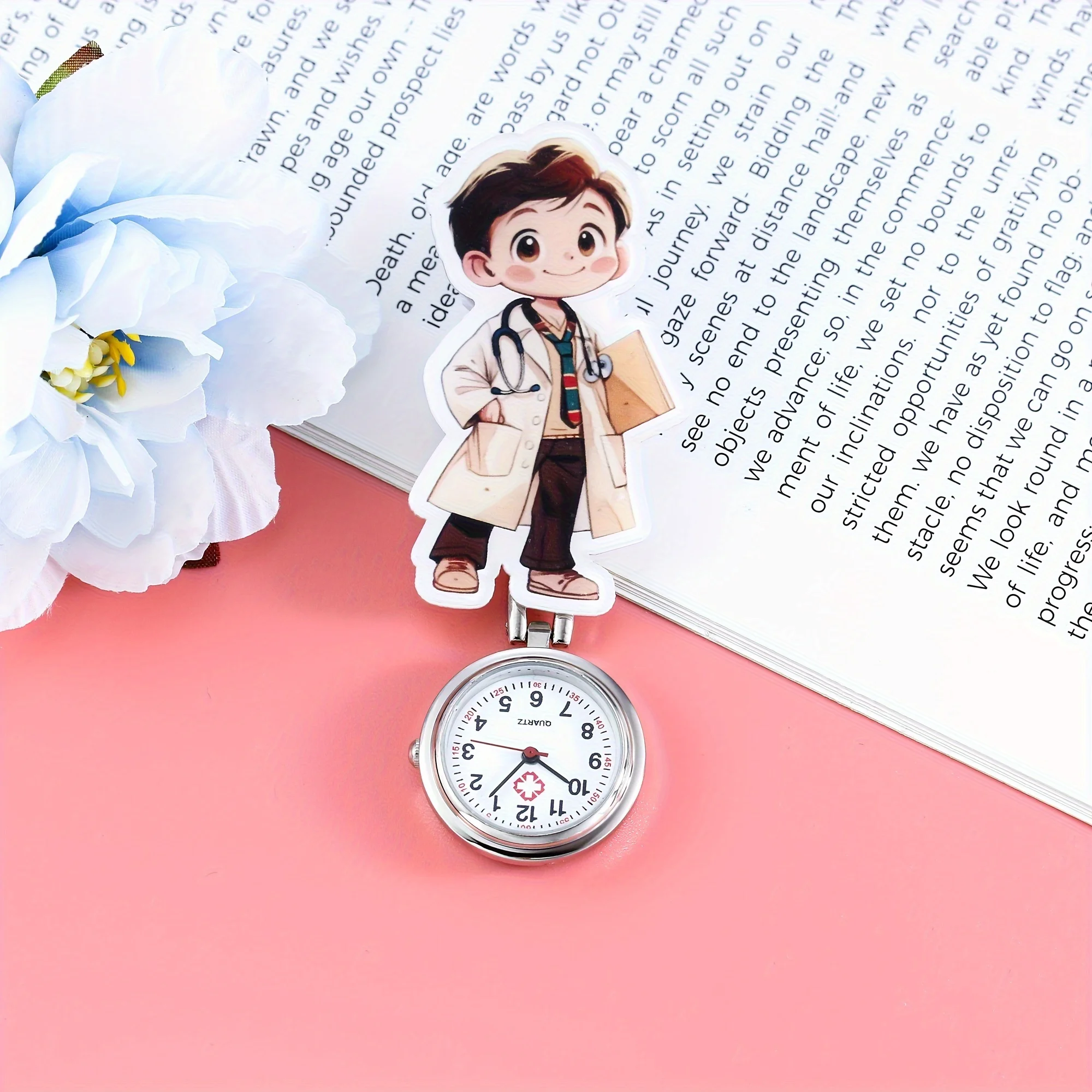 นาฬิกาการ์ตูนพยาบาลตัวการ์ตูนน่ารักกระเป๋าพยาบาลนาฬิกาสอบของหมอแขวนนาฬิกาหน้าอก