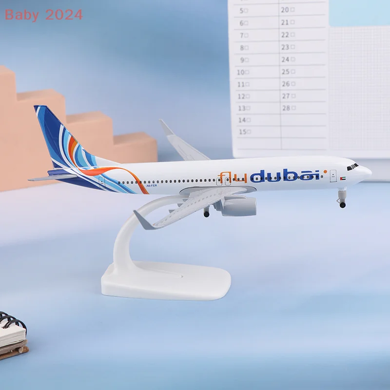 

Exceptional 20cm 1:200 Scale Diecast 737 Airplane Model Toy; Dubai Aircraft Elegant Furniture Ornament.