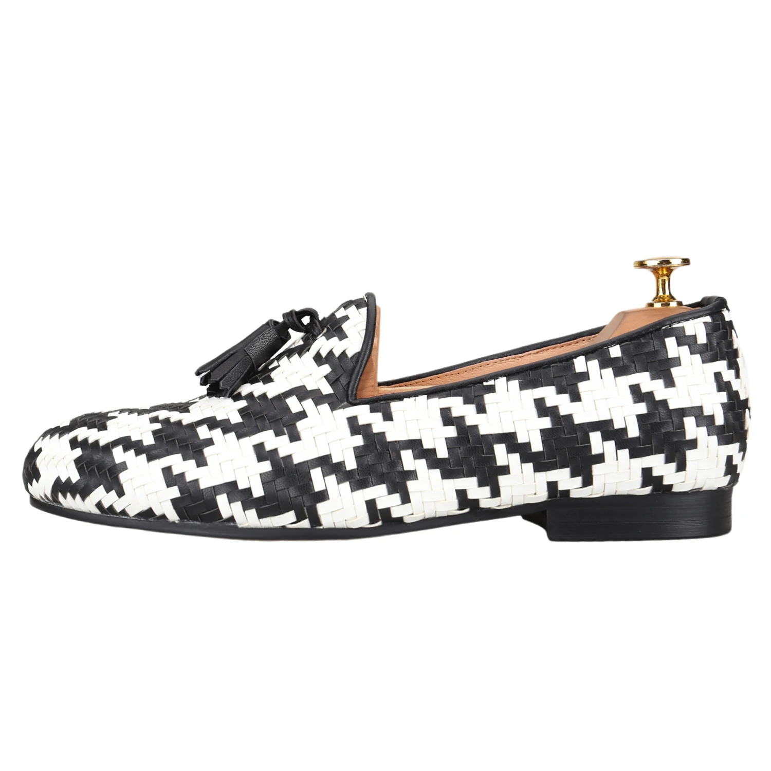 Piergitar Brand Classic Style White/Black Woven Leather Loafers With Handmade Tassels For Fashion Party Wear Men's Slippers