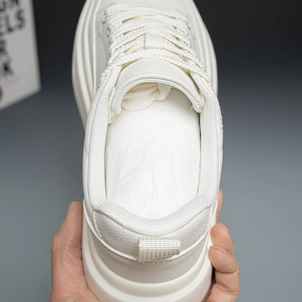 Neu eingetroffene Herren-Sneaker aus PU-Leder, bequeme Wanderschuhe, Freizeitschuhe, modische Herren-Tennisschuhe, Skateboard-Schuhe – Detail 15