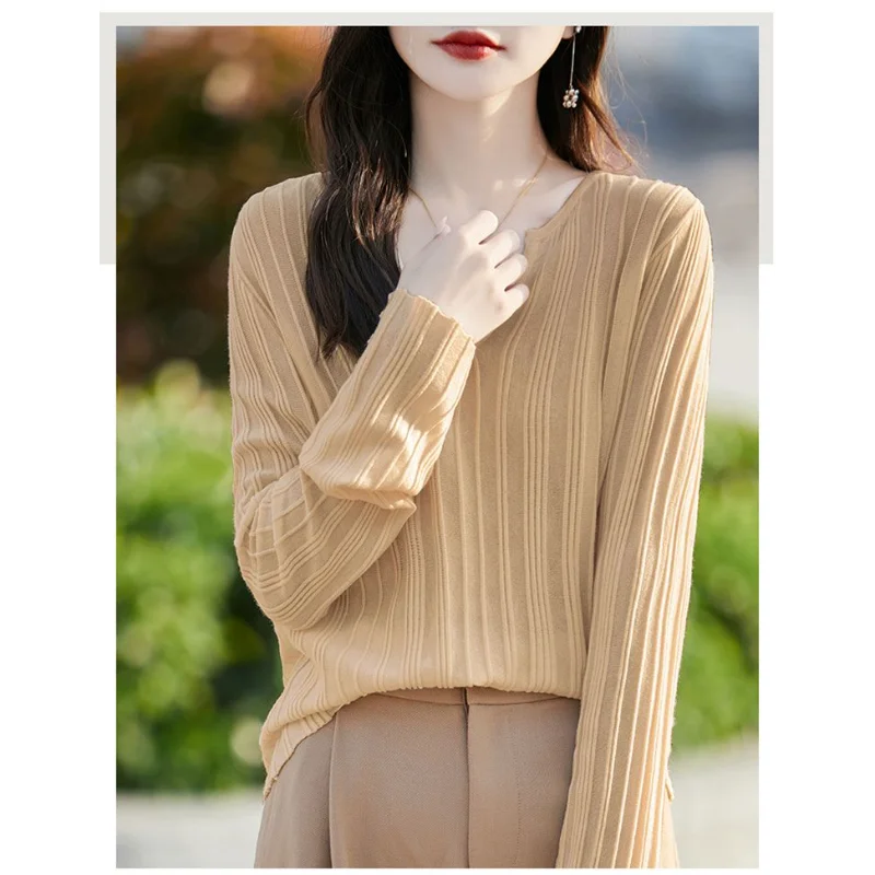 おしゃれなベースカジュアルで万能なルーズトランペット型の新作長袖セータートップス