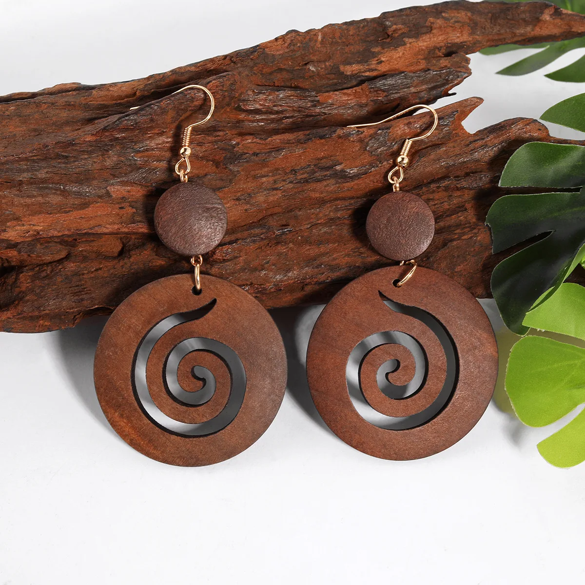 

Retro Boho Fashion Round Hollow Wooden Dangle Earrings for Women Dropshipping Wholesale Jewelry Accessories