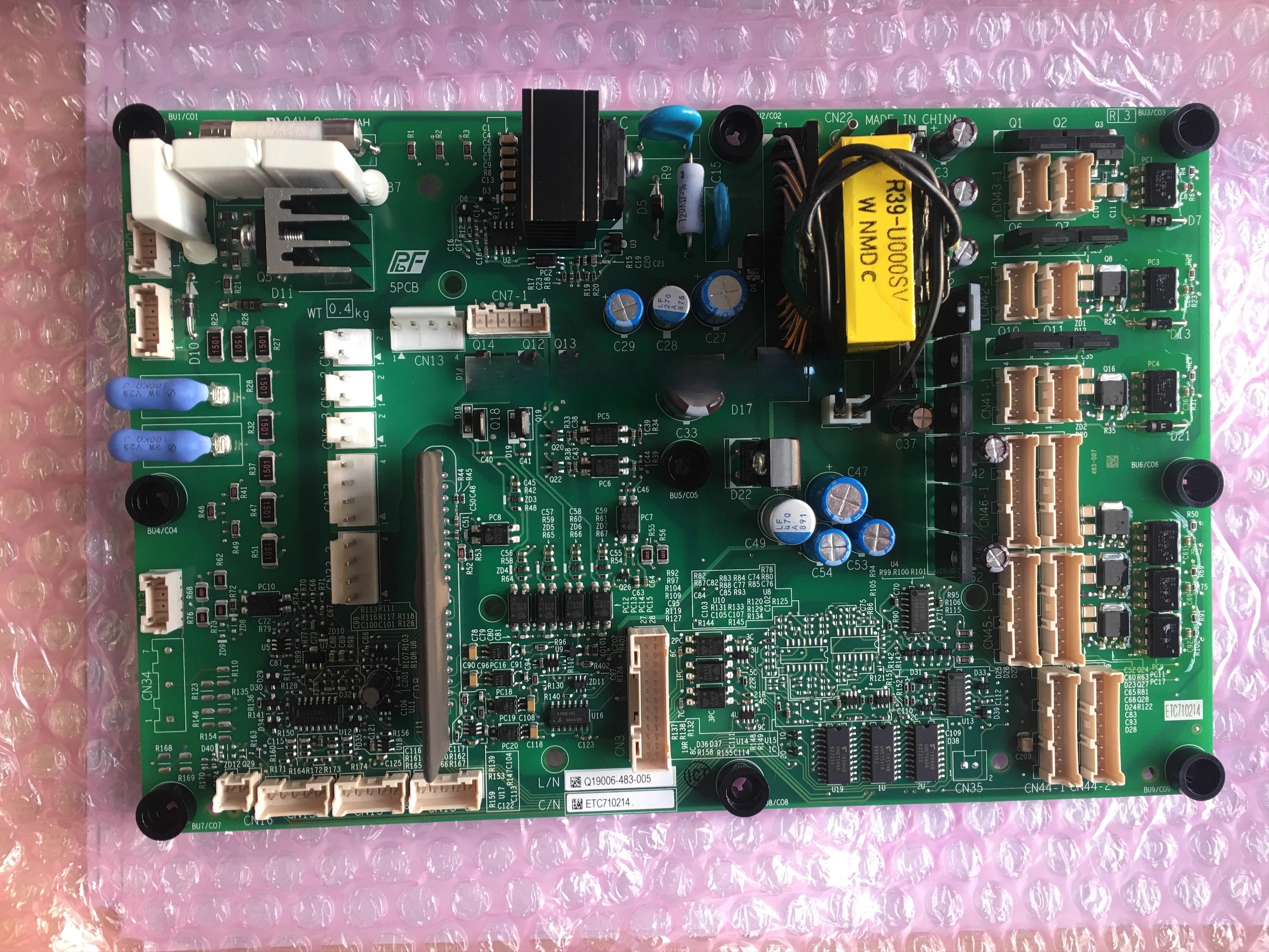 

Плата драйвера питания инвертора серии A1000 220 кВт ETC 710214 /ETC 710212