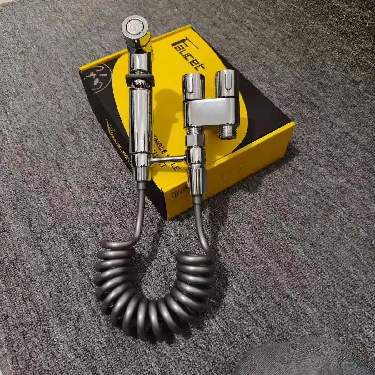 الفولاذ المقاوم للصدأ ماتي الأسود مسلم بيديت صنبور الحمام الحديث ارتفاع ضغط المرحاض البخاخ مجموعة مع يده