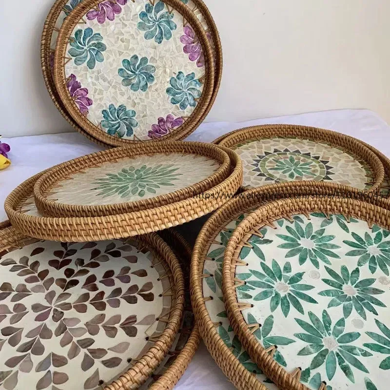 Handwoven Rattan Tray Bread Woven Storage Baskets Fruit Cake Snacks Round Picnic Basket Dinner Serving Trays Kitchen Supplies