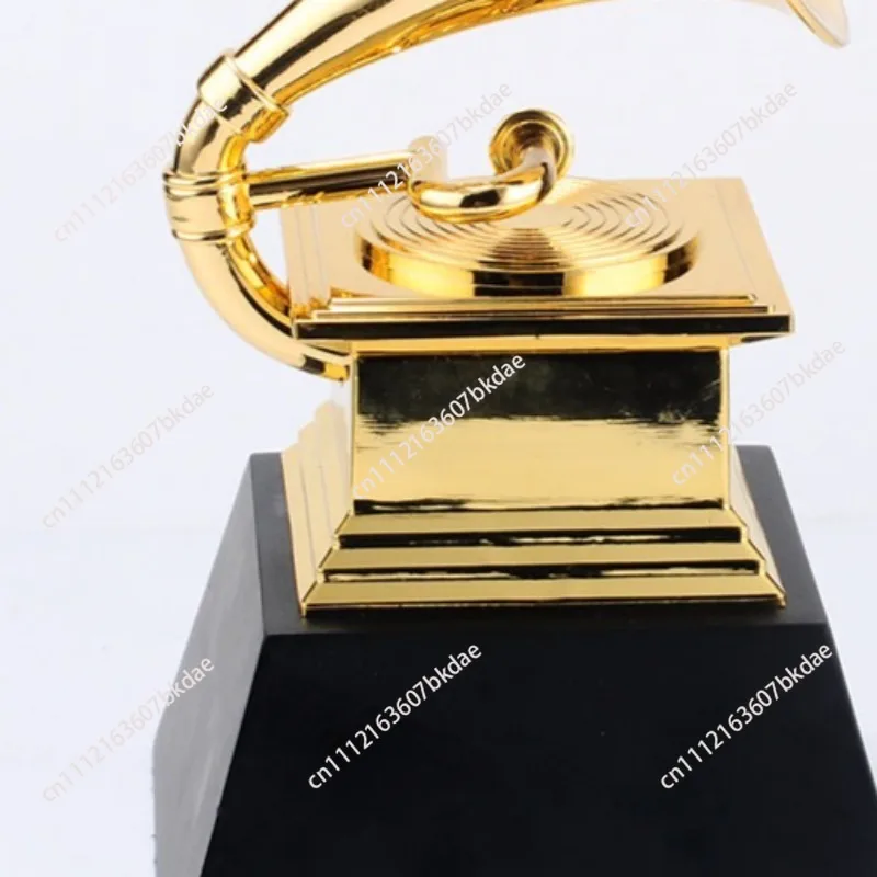 Customized New Creative Alloy Trophy, Award Souvenir Excellent People Home Decor, Honors Professional Production of Metal Trophy