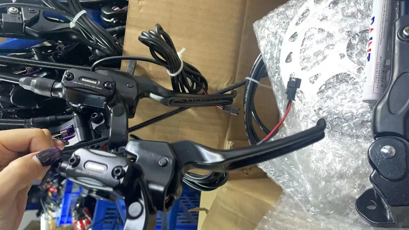 High Quality Diysland Xod Ktet E Scooters Oil Brake Kit 2 Pistons 4 Pistons Electric Scooter Hydraulic Brake With Caliper Lever