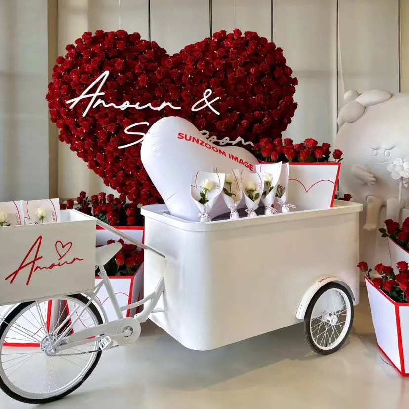 Outdoor mobile truck mobile stall tricycle Internet celebrity upside down donkey food truck food promotion display car