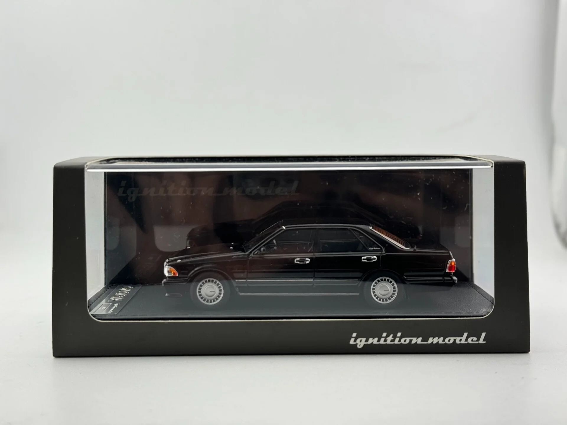 

Diecast IG 1/43 Scale Gloria (Y31) Gran Turismo SV Black Car Model