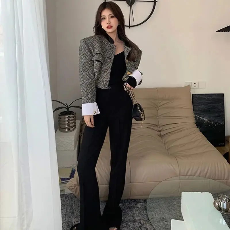 Cropped Blazers Women Loose Vintage French Style Aesthetic Designed Chic Temperament Panelled Spring Coats Office Lady All-match