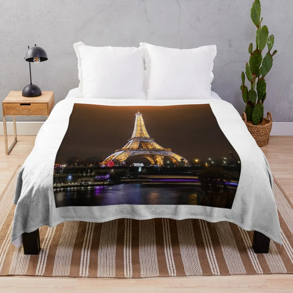 

Eiffel Tower, France Throw Blanket Furry Sofa Blankets