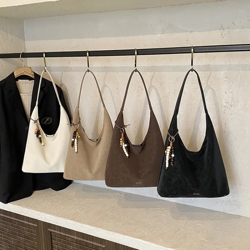 

Deluxe Women's Shoulder Bag Made Of Sunflower-Patterned Leather Featuring Trendy Czech Republic Casual Lightweight Daily Style​