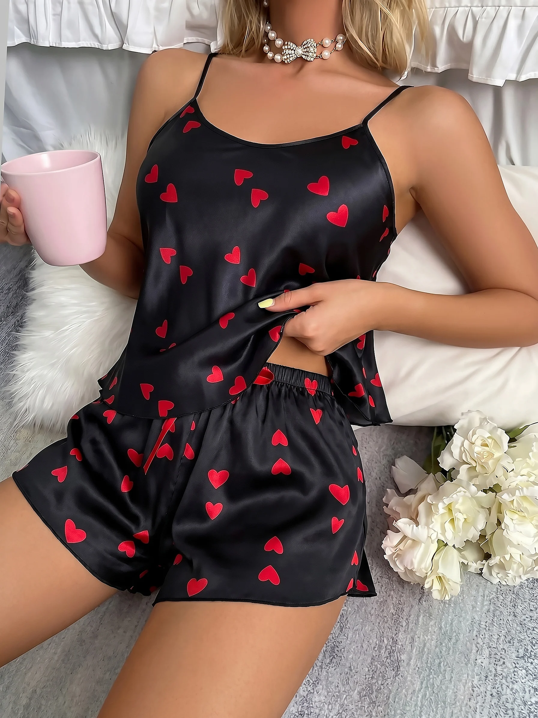 Romantic Heart Print Women 2 Piece Pajama Set Round Neck Top Elastic Waist Shorts Sweet Ladies Loungewear Nightwear