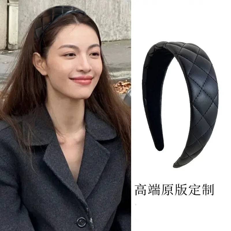

Высококачественная новая осенне-зимняя кожаная повязка на голову в стиле ретро во французском стиле, 2022, элегантная и простая универсальная повязка на голову с бриллиантами