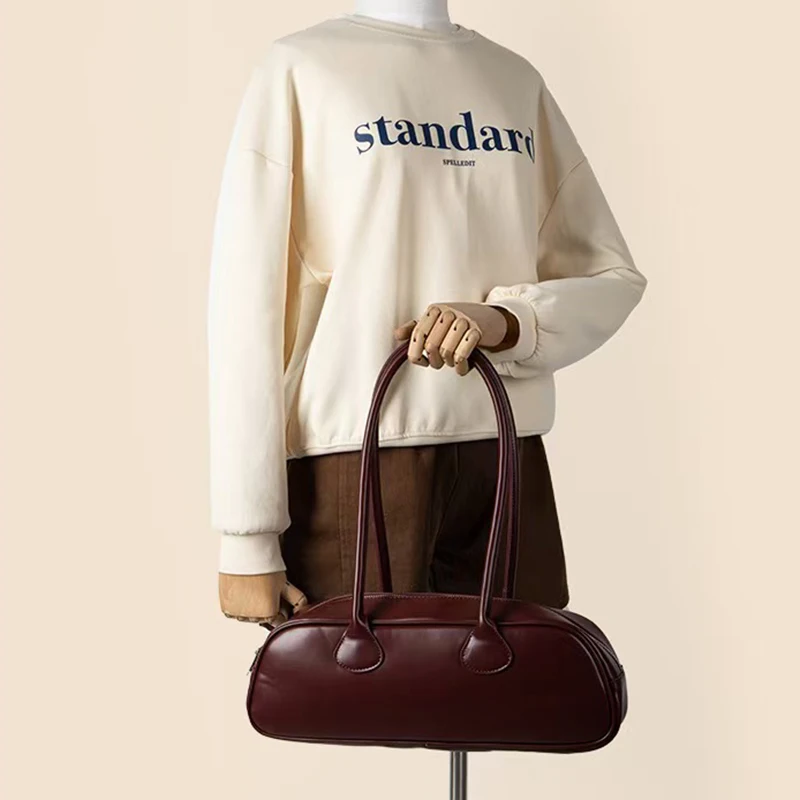 

Women's Summer Fashion High End French Stick Bag Versatile Handheld Pillow Bag Simple Shoulder Bag Retro Pu Zipper Handbag