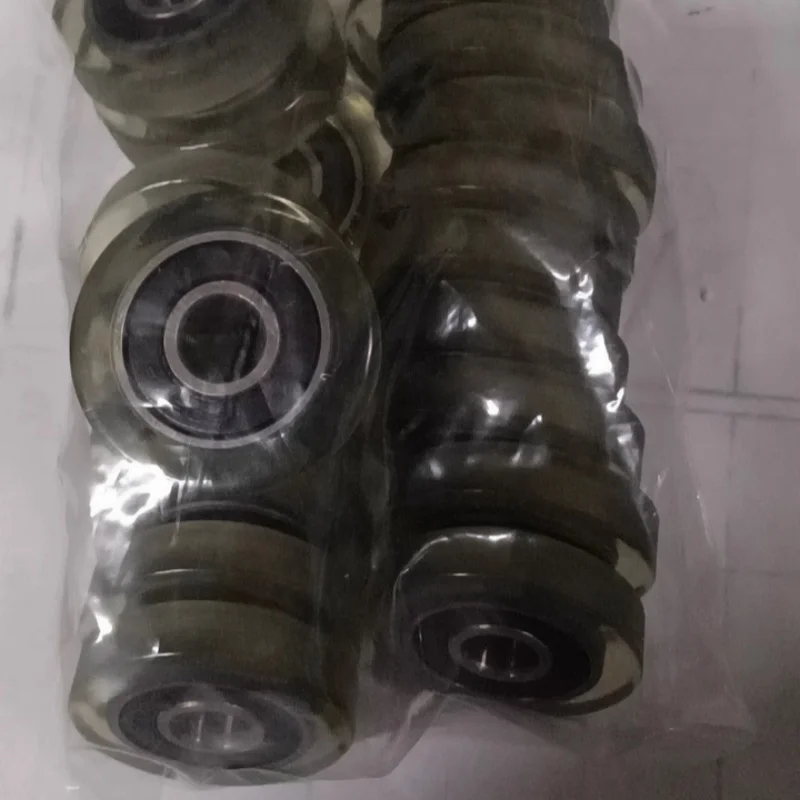 1Pc  rubber guide wheel 6001 rubber coated bearing pulley with an inner diameter of 12 flat soft rubber rolling wheel