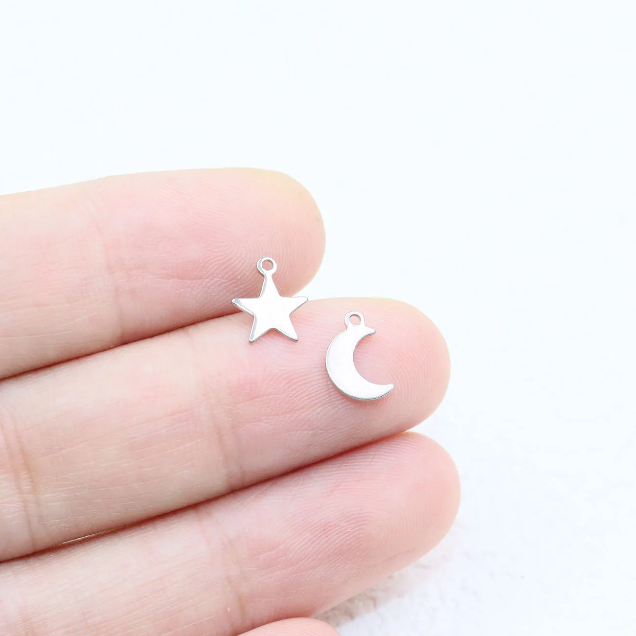 100pcs Stainless Steel Fish Jewelry Dangling Charms Pendant DIY Handcraft Waterproof Antiallergic