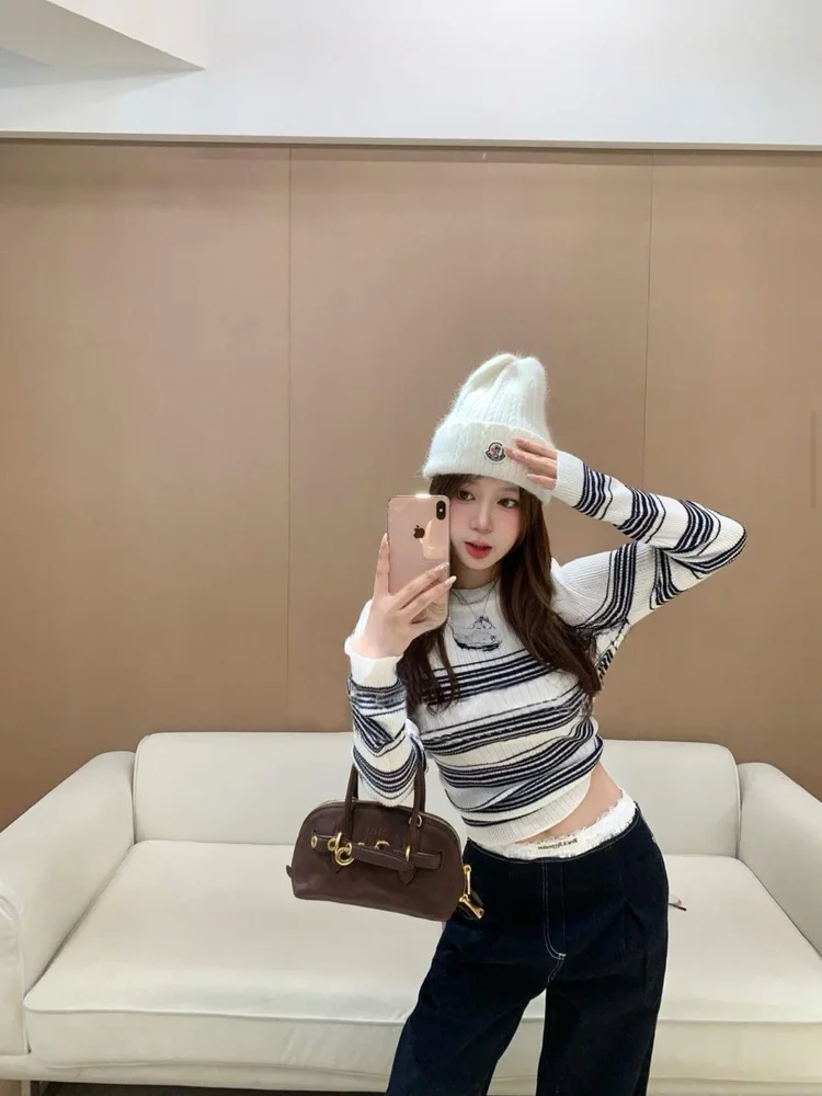 

Embroidered Stripe Color Block Long Sleeve Knitted Top Slim Fit round Neck Soft Cotton Casual Style Women's Sweater