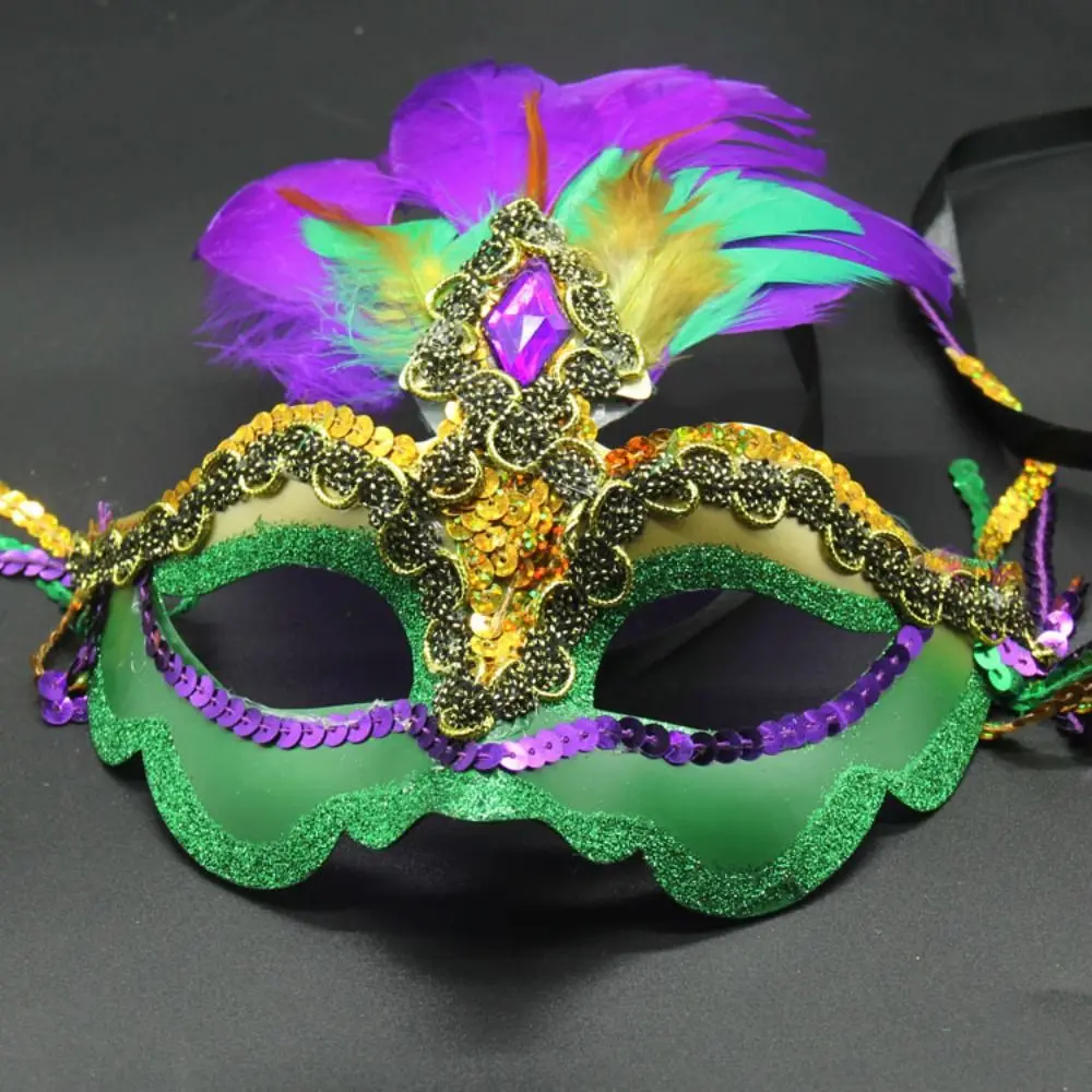 Princess Party Supplies Peacock Feather Mask Makeup Plastic Carnival Mask Hollow Out Venice Masquerade Masks Show