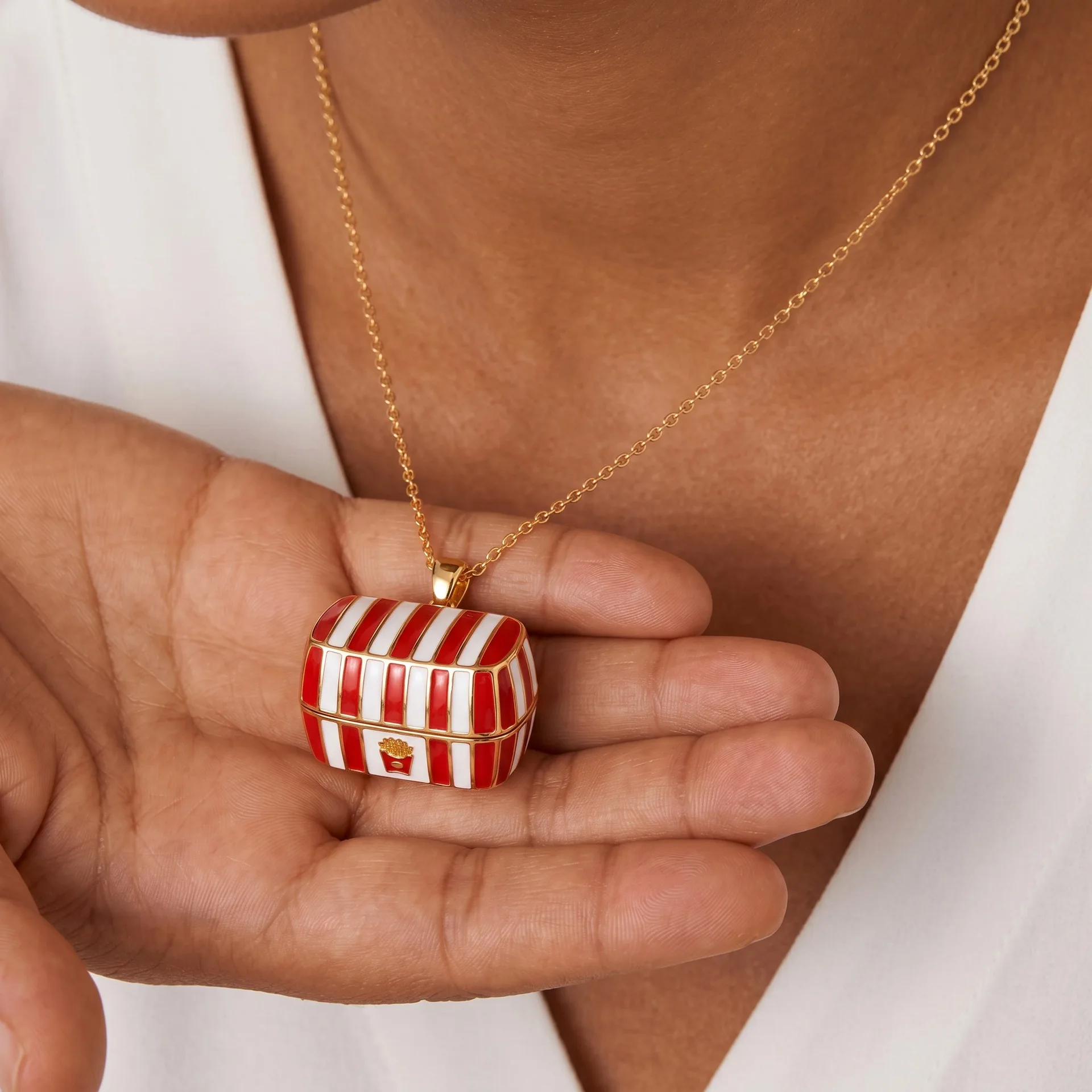Burger Dog Food Locket Necklac - Men Accessories Locket recension och pris