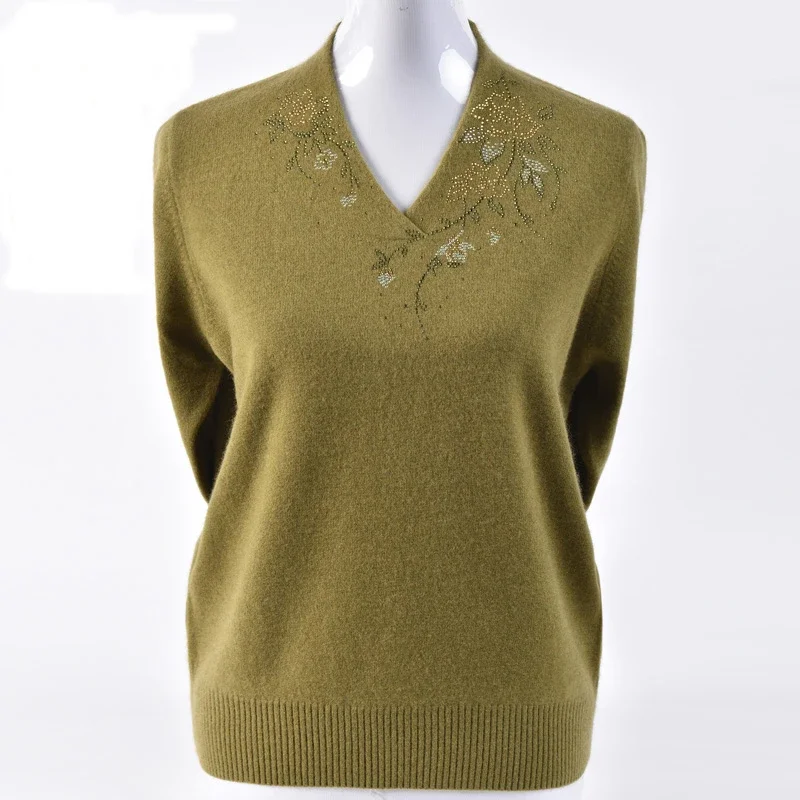 Women Mom V Neck Knit Sweater Spring Autumn Floral Rhinestone Long Sleeve Versatile Elderly Knit Top For Daily Wear
