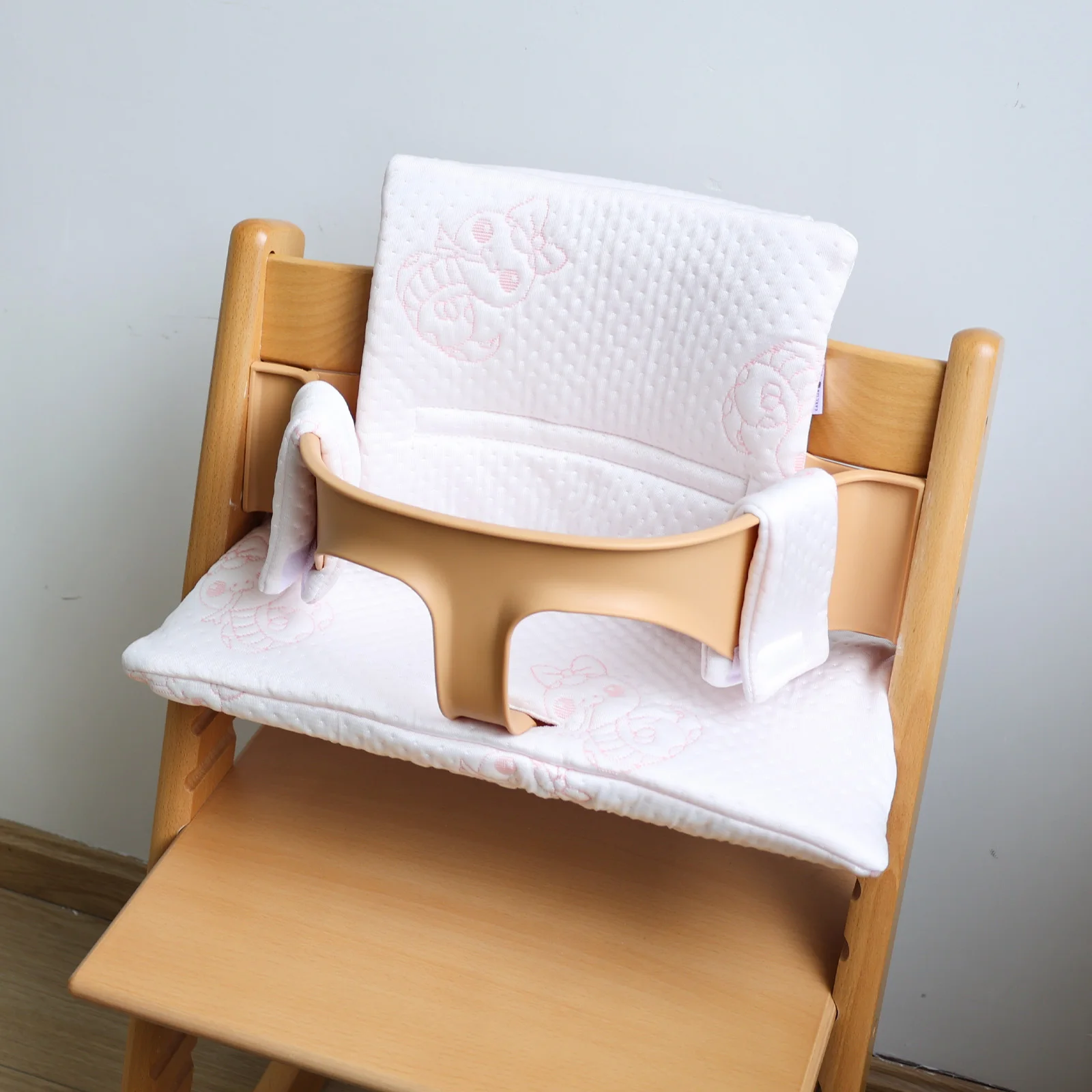 New Baby Cooling Dining Chair Cushion with Cartoon Pattern, Portable Travel Chair Cushion, Growing Chair Cushion, Baby Dining Chair Pad, Anti-Dirt Cushion