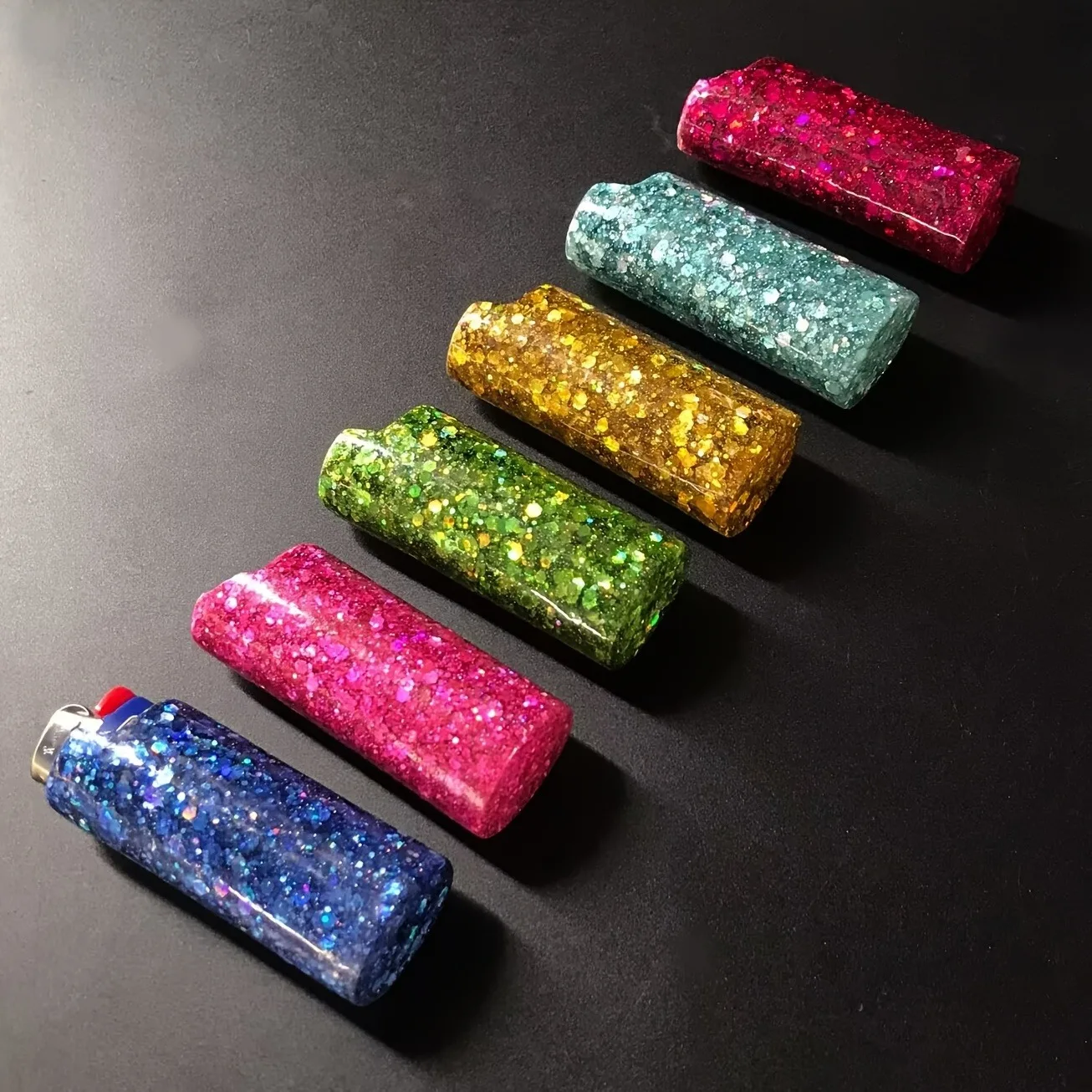

Glitter Sparkle Lighter Case Aesthetic Bling Lighter Cover Sleeve for Standard Lighters Cute Girly Smoker Accessories Gift for H
