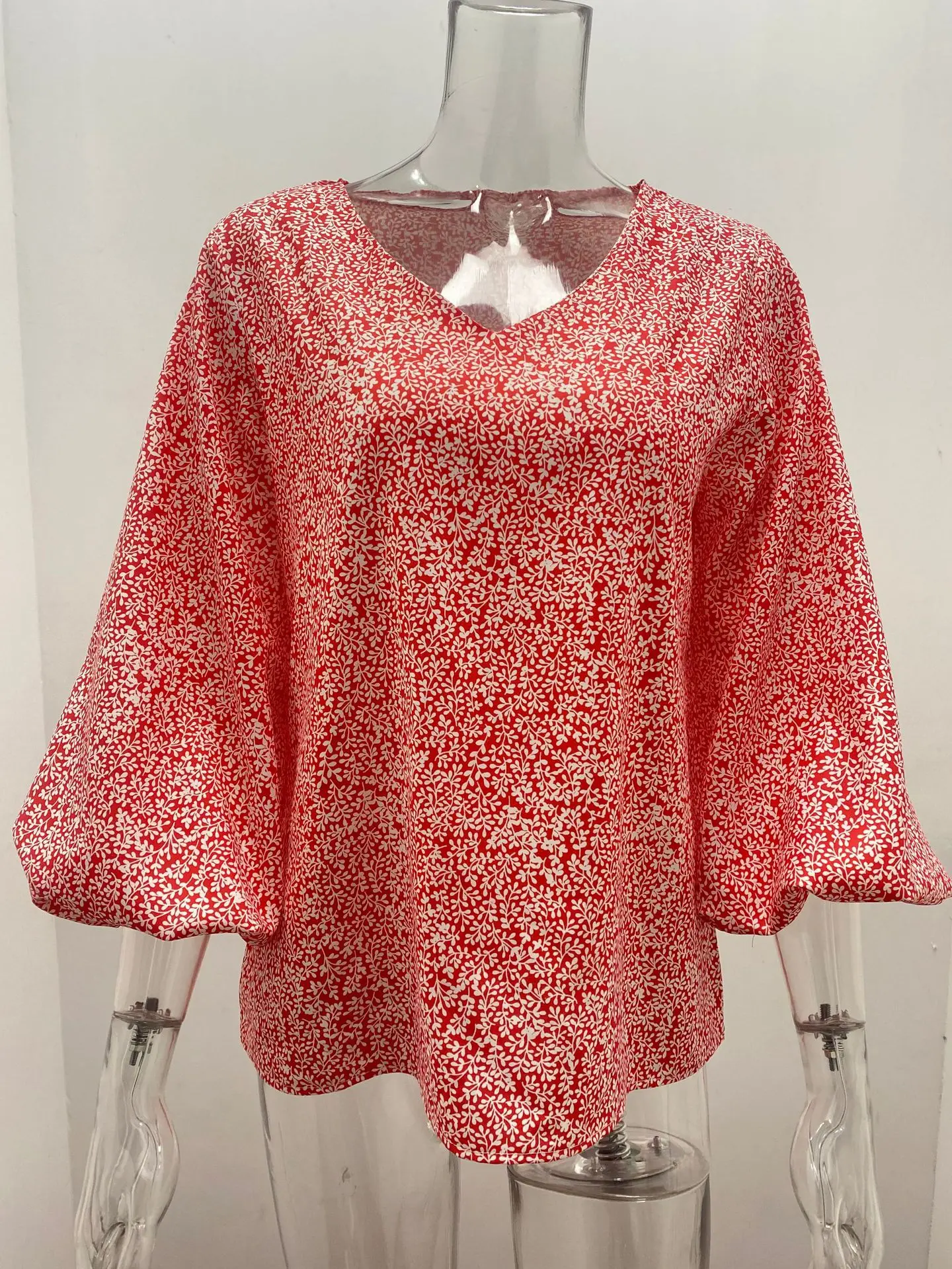 2023 New European and American Cross Boder Spring/Summer/Autumn V-neck Casual Shirt Printed Lantern Sleeve Top Women\'s W
