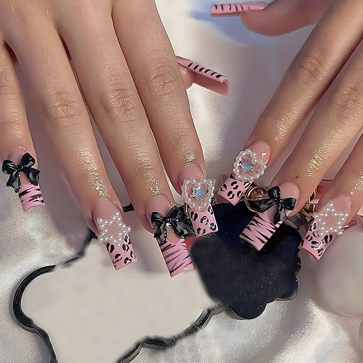 24Pcs French Tip Square Press On Nails Bowknot Rhinestone Fake Nails Sweet Spice Girls Full Cover Ballerina False Nail Tips Art