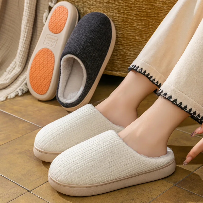 

Бесшумные хлопковые тапочки в японском стиле для женщин, новые осенние и зимние домашние нескользящие парные хлопковые тапочки для женщин