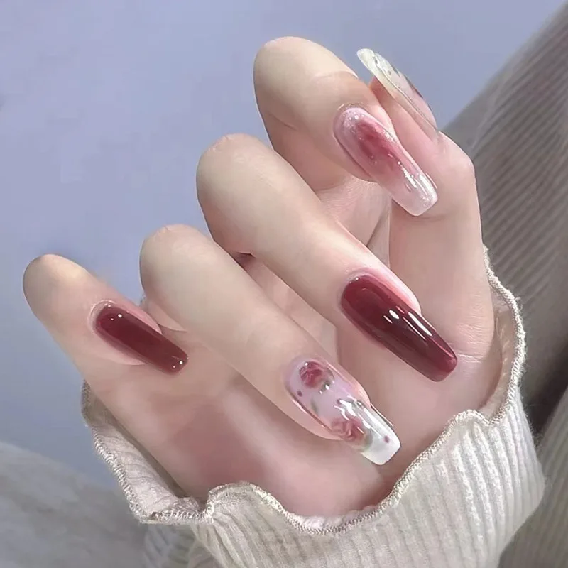 

24PCS Iced Terracotta Press-On Nails – Long Square Shape With Rosé Wine Base & Black Tea Rose Prints (Luxury Gradient Effect)