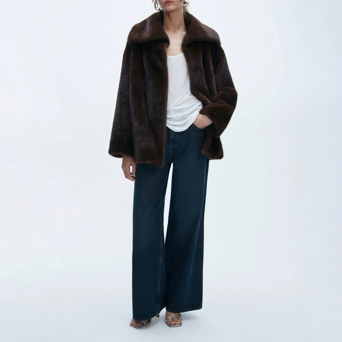 BJTZ 高級フェイクファーコート女性デザイナーコーヒーブラウンミッドレングススリムフィットラペルエレガントミニマリストオフィス暖かい冬シック