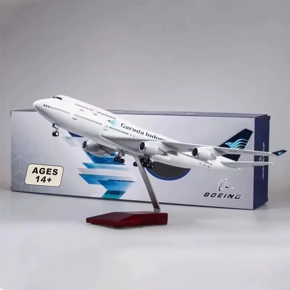 

47cm Resin Diecast 1:160 Scale Garuda Indonesia B747 Plane Model Airplane Model Aircraft Planes with LED Light(Touch or Sound Co