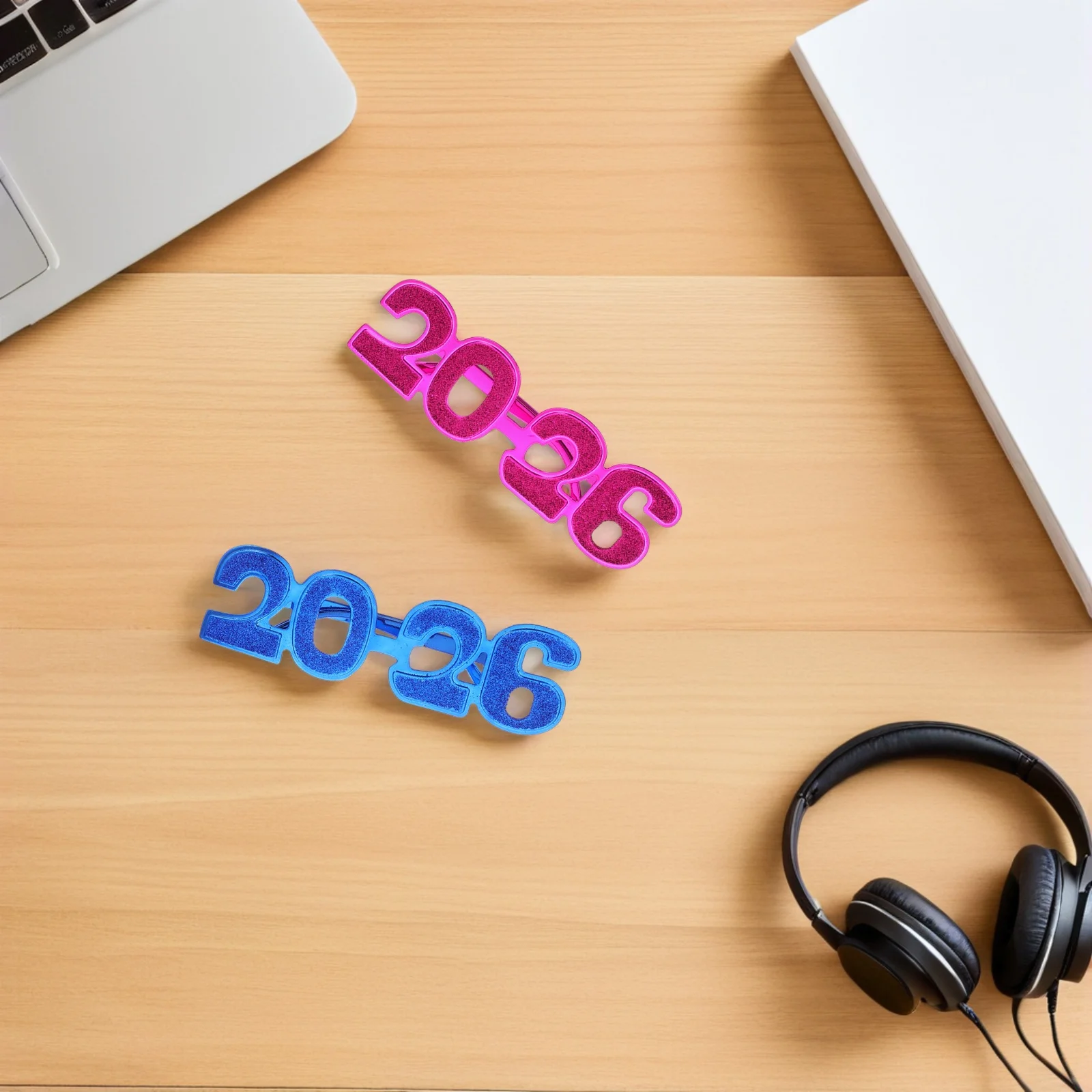 

4pcs 2026 Glasses Pc Material Unique Design Party Eyewear For New Year Eve Graduation Birthday Celebration Photo Booth