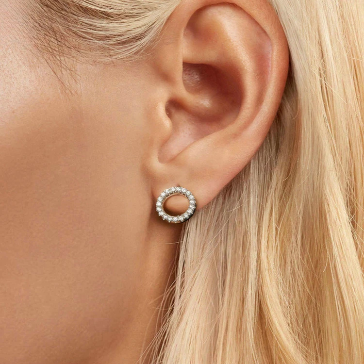 أقراط على الموضة الكورية متعددة الاستخدامات على شكل دائرة مبهرة مع أقراط كريستالية مكعبة الزركونيوم الحد الأدنى للمراهقين مجوهرات نسائية