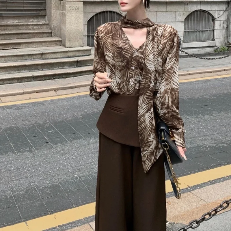 

2025 Autumn New High-End V-Neck Long-Sleeve Shirt with Scarf Top and Spliced Wide-Leg Pants Two-Piece Set for Women