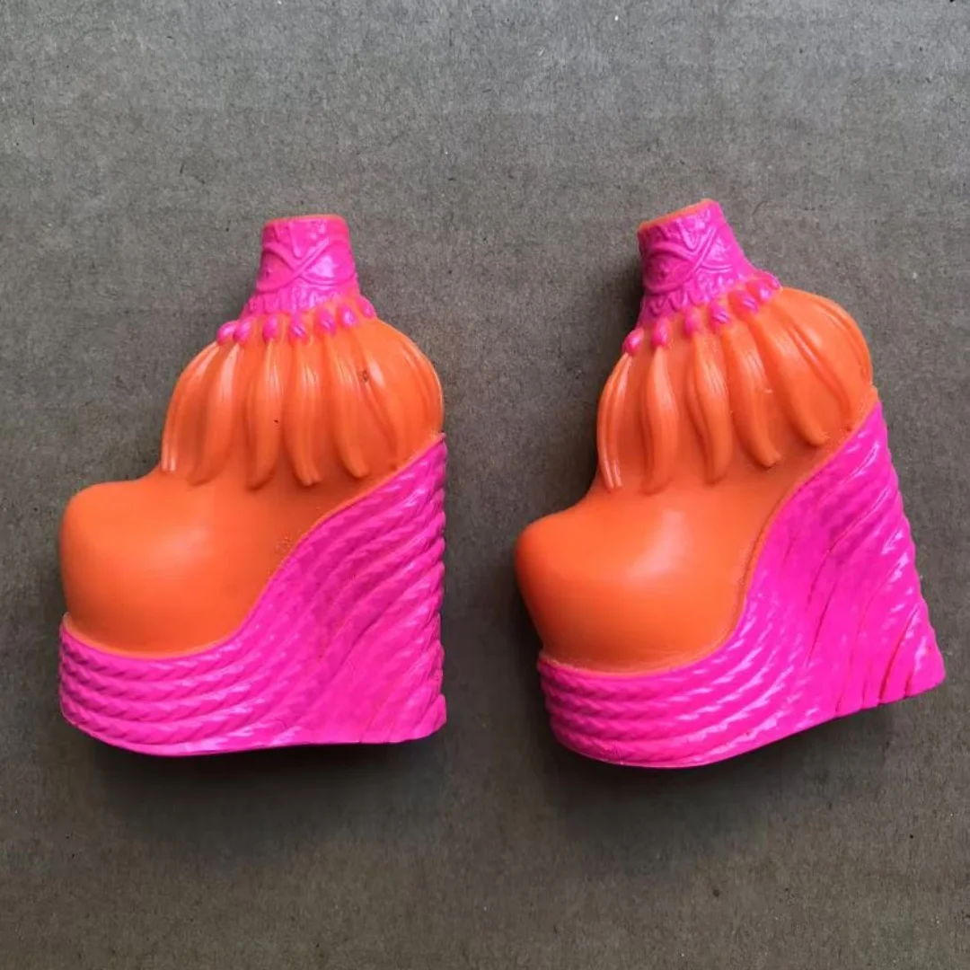 Klassische Tanzpuppe mit dicken High-Heel-Schuhen, Sneakers, bunte Puppenteile, neuartige Dekorationen, Mädchenspielzeug, Geschenk – Detail 26
