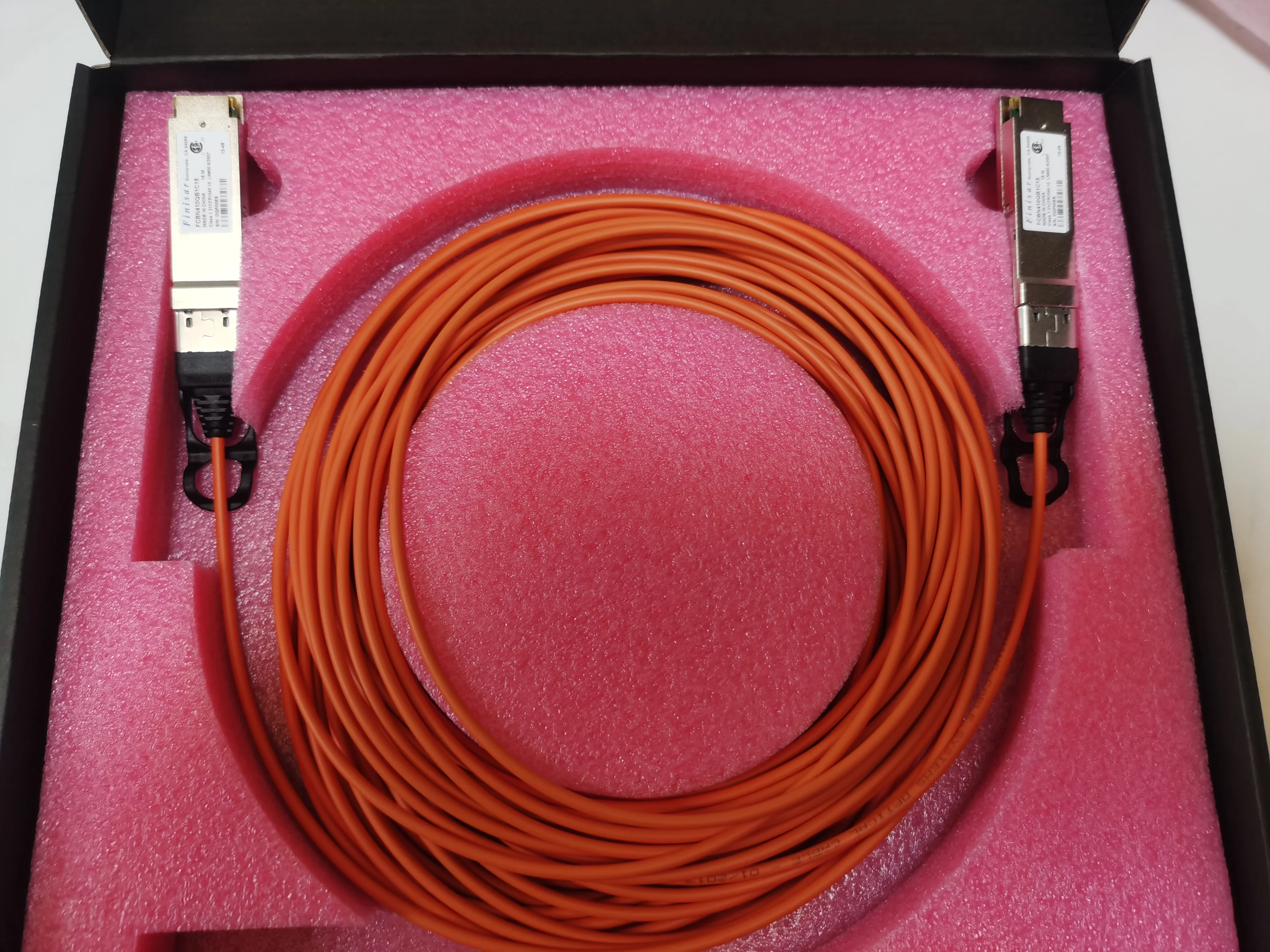 

FINISAR FCBN410QB1C15 FCBN410QB1C01 40G QSFP+ AOC CABLE PLENUM 1M 15M MODULE