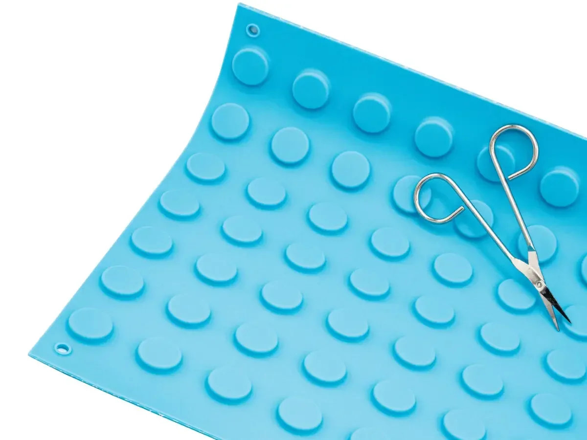 New blue surgical instrument magnetics pad/anti slip silicone magnetics pad/surgical tool 11.81x15.75 in